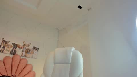 Anni online show from January 12, 2026, 9:31 pm