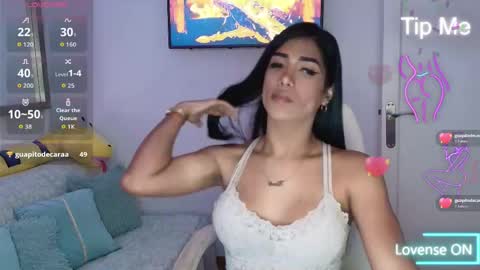 Snapshot of niickylovee chatting on May 6, 2026, 9:20 pm Nicolle Bustamante online show from May 6, 2026, 9:20 pm