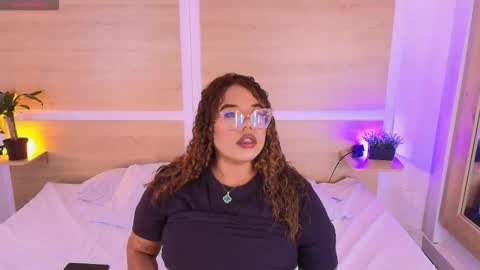 Call me Nicky online show from January 5, 2026, 7:06 pm