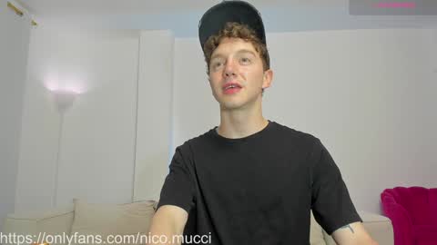 Nicolas Mucci online show from February 1, 2025, 6:00 am