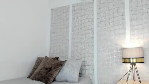 Niicole online show from September 22, 2025, 10:12 pm