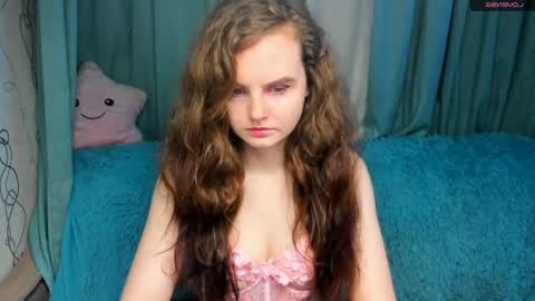 niiik_miiiki online show from April 30, 2026, 10:54 am