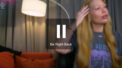Snapshot of nika_dream_ chatting on June 10, 2026, 9:14 pm LIana online show from June 10, 2026, 9:14 pm