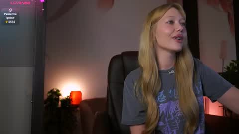 LIana online show from August 2, 2026, 9:35 pm