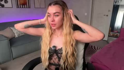 Snapshot of nika_lodge_official chatting on May 1, 2026, 1:37 pm Russian sweet baby online show from May 1, 2026, 1:37 pm