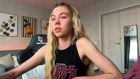 Snapshot of nika_lodge_official chatting on May 16, 2026, 2:27 pm Russian sweet baby online show from May 16, 2026, 2:27 pm