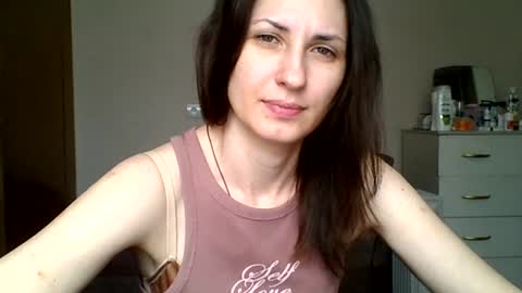 nika_smily online show from June 18, 2026, 8:47 am