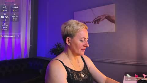 Snapshot of nika_smit chatting on October 11, 2025, 6:01 am Nika online show from October 11, 2025, 6:01 am