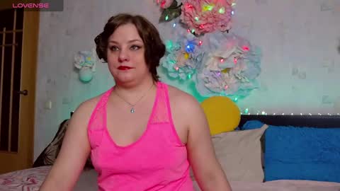 LovellyNika online show from January 17, 2025, 10:33 am