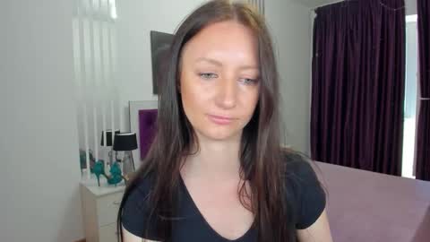 NikaLewis online show from May 4, 2026, 9:27 am