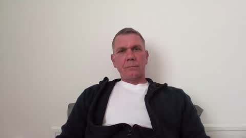 nikan77 online show from April 24, 2026, 9:34 am