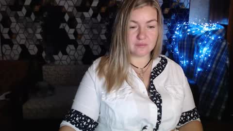 Nika online show from December 19, 2025, 8:16 pm