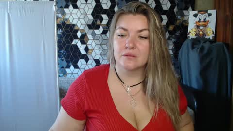 Nika online show from May 5, 2026, 5:04 am