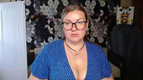 Nika online show from May 11, 2026, 5:46 am