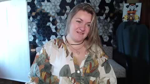 Nika online show from May 12, 2026, 5:15 am