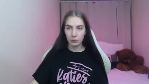 nikastarkk online show from April 26, 2026, 6:49 pm