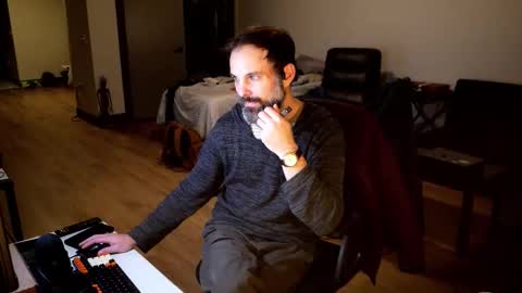 Nike Jude online show from December 21, 2025, 7:48 am