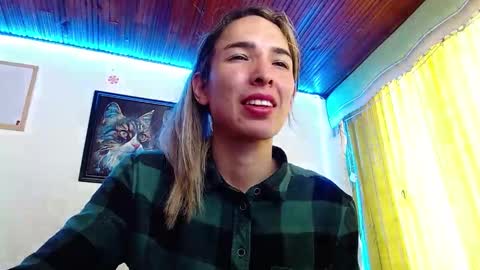 Snapshot of niki_1998 chatting on December 24, 2024, 5:55 pm Natalia online show from December 24, 2024, 5:55 pm