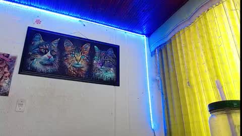 Snapshot of niki_1998 chatting on February 10, 2025, 7:38 pm Natalia online show from February 10, 2025, 7:38 pm