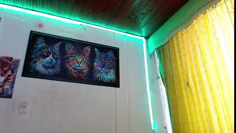 Snapshot of niki_1998 chatting on February 15, 2025, 5:39 pm Natalia online show from February 15, 2025, 5:39 pm