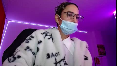 Snapshot of niki_1998 chatting on October 11, 2025, 1:49 am Natalia online show from October 11, 2025, 1:49 am