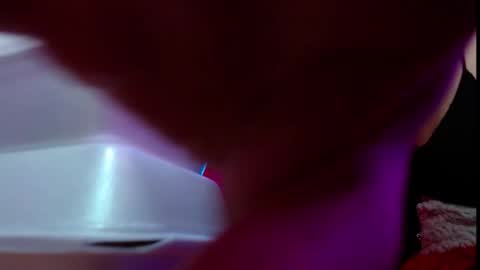 Snapshot of niki_1998 chatting on October 22, 2025, 3:18 am Natalia online show from October 22, 2025, 3:18 am