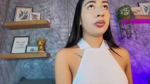 Snapshot of nikibrice chatting on February 20, 2026, 7:14 pm online show from February 20, 2026, 7:14 pm