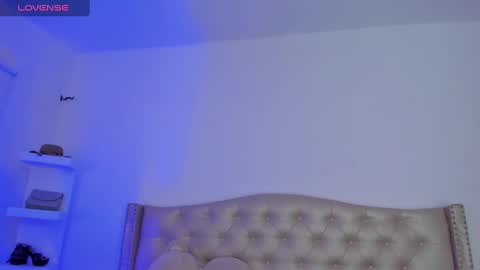 Snapshot of nikiibrooks chatting on January 23, 2025, 1:30 am Niikii online show from January 23, 2025, 1:30 am