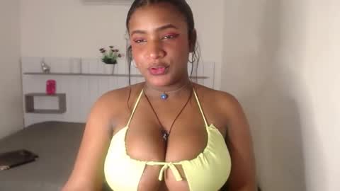 nikitakisskm online show from December 8, 2024, 12:52 pm