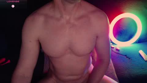 Snapshot of nikitin21 chatting on May 26, 2026, 12:23 pm Sasha online show from May 26, 2026, 12:23 pm