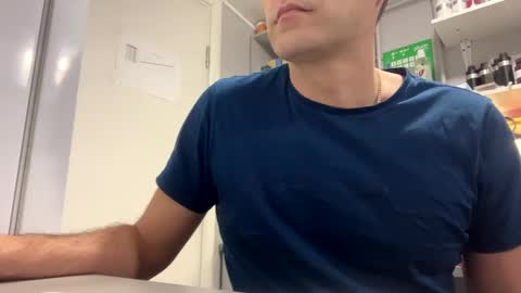 Snapshot of nikk3032 chatting on January 30, 2025, 11:44 am NIk online show from January 30, 2025, 11:44 am