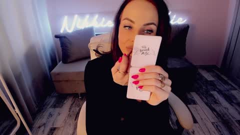 Snapshot of nikki_blondiee chatting on January 29, 2025, 3:44 am nikki_blondiee online show from January 29, 2025, 3:44 am