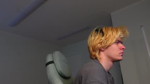 nikki online show from March 5, 2026, 3:41 pm