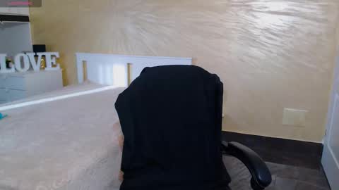 Nicole online show from March 21, 2026, 2:20 pm