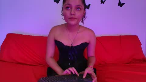 nikki_uwu online show from June 14, 2026, 8:00 pm