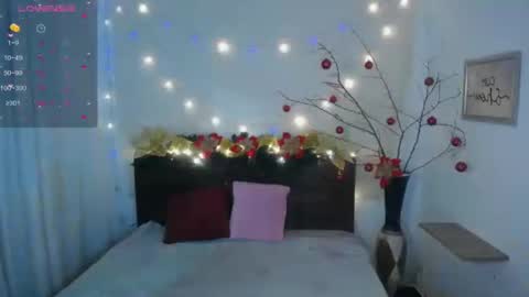Snapshot of nikkiemilky chatting on December 16, 2024, 2:47 am NikkieMilky online show from December 16, 2024, 2:47 am
