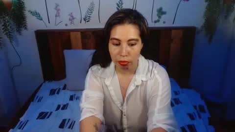 NikkieMilky online show from May 7, 2026, 4:51 am