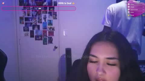 Nikkinotnicki00 online show from December 14, 2025, 9:47 am