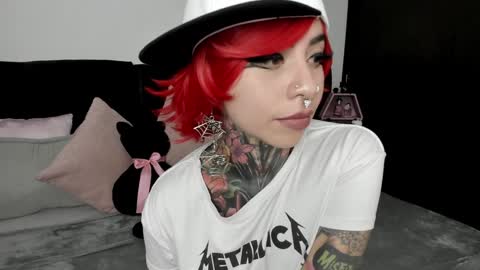 Nikki Ramone   online show from December 20, 2024, 9:11 am