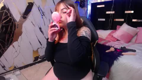 nikky_perez online show from February 4, 2026, 3:56 am