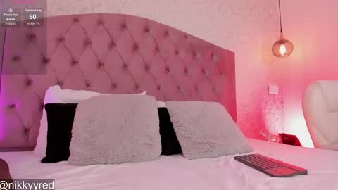 nikky_red__ online show from April 23, 2026, 4:03 am