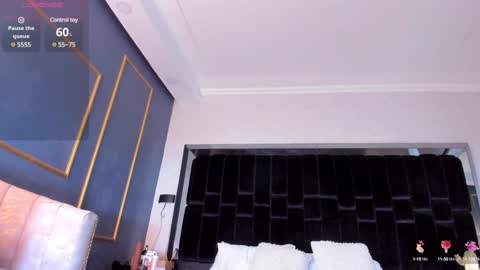 Snapshot of nikkysmiith chatting on January 10, 2025, 7:32 pm     online show from January 10, 2025, 7:32 pm