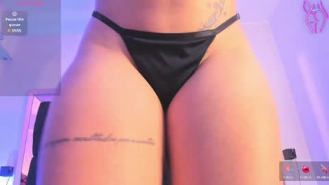 Snapshot of nikkysmiith chatting on February 7, 2025, 11:13 pm     online show from February 7, 2025, 11:13 pm