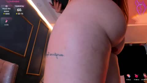 Snapshot of nikkysmiith chatting on February 18, 2025, 1:10 am     online show from February 18, 2025, 1:10 am