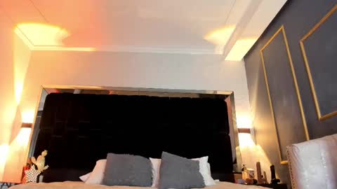 Snapshot of nikkysmiith chatting on February 22, 2025, 1:22 am     online show from February 22, 2025, 1:22 am