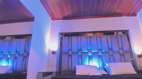 Snapshot of nikkysmiith chatting on September 10, 2025, 11:32 am     online show from September 10, 2025, 11:32 am