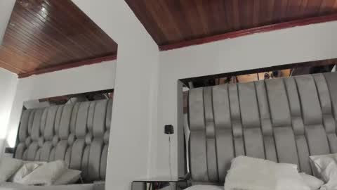 Snapshot of nikkysmiith chatting on September 17, 2025, 9:55 am     online show from September 17, 2025, 9:55 am