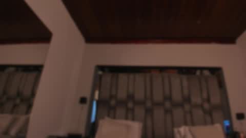 Snapshot of nikkysmiith chatting on September 19, 2025, 11:22 am     online show from September 19, 2025, 11:22 am