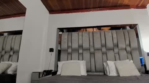 Snapshot of nikkysmiith chatting on October 2, 2025, 11:28 am     online show from October 2, 2025, 11:28 am