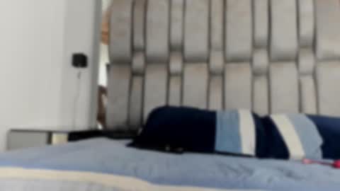 Snapshot of nikkysmiith chatting on October 24, 2025, 1:18 pm     online show from October 24, 2025, 1:18 pm